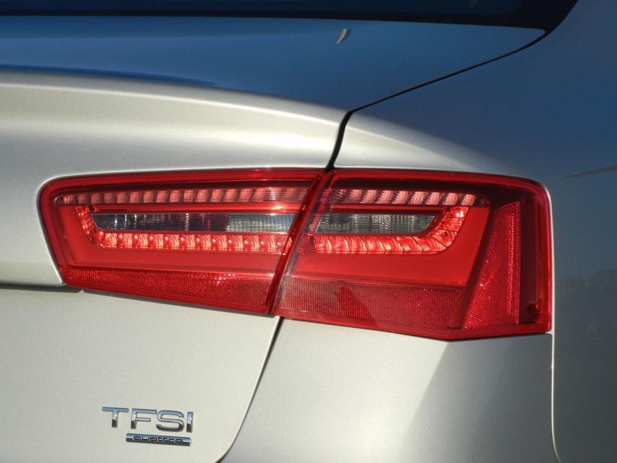 Детали экстерьера Audi A6 3.0T S-Line Sedan (4G, C7) 2011 года  (WW) (фото 71 из 115)